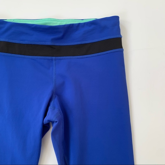 Lululemon Run Inspire Crop II (Mesh) Harbor Blue 6 - Picture 14 of 15